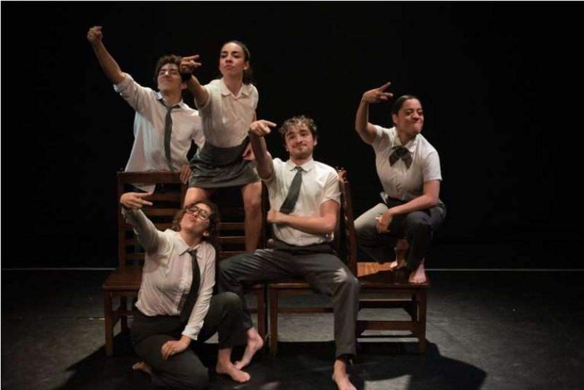 39 Festival Internacional de Teatro de Miami presenta “Los que sobran” en el Westchester Cultural Art Center.