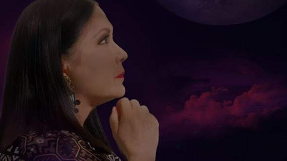 Latin pop singer Ana Gabriel is back on the road and is bringing her new “Claro de Luna” Tour to Fresno and Sacramento this summer.  Pictured Ana Gabriel in concert at the Kaseya Center.