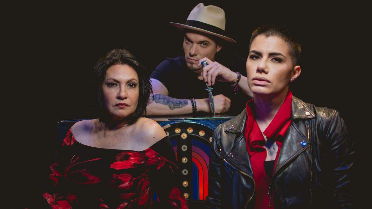 El elenco de ‘La verdadera historia de Pedro Navaja’ está encabezado por Beatriz Valdés (izq) y los cantantes Manolo Ramos y Karen Martello.