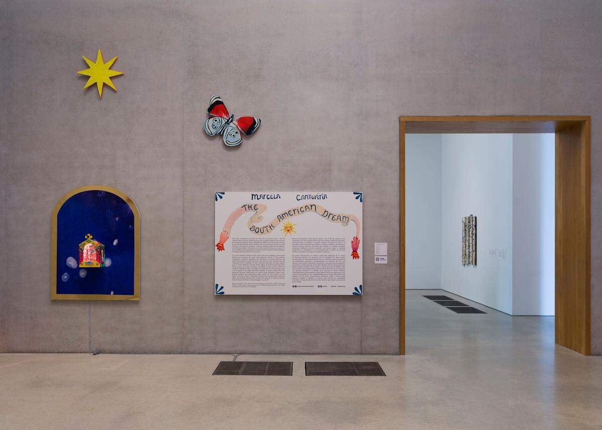 Vista de una parte de la instalación “The South American Dream” de Marcela Cantuaria en el PAMM>