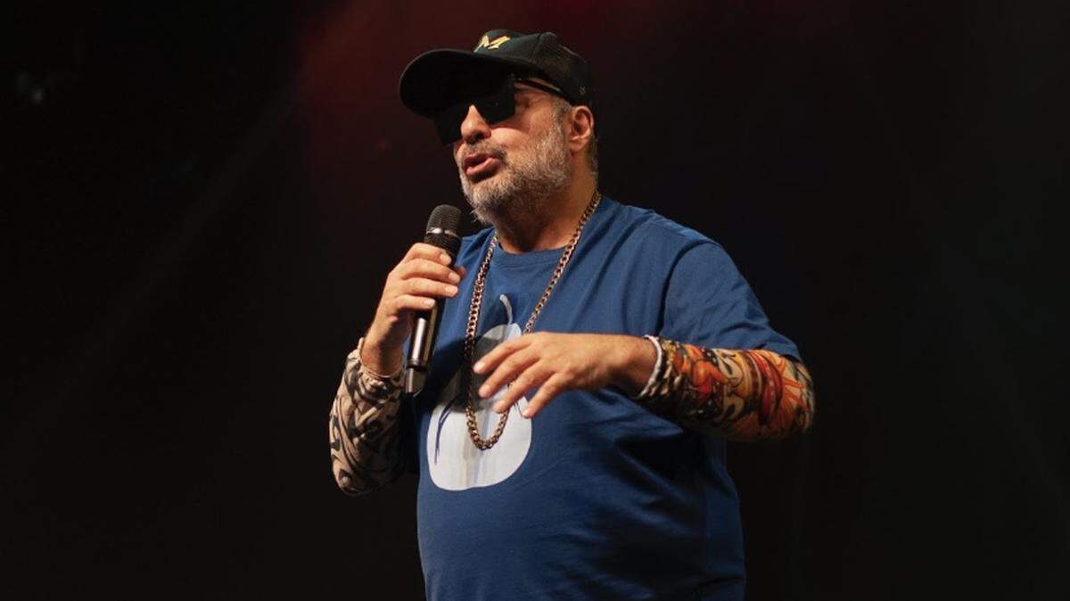 Roberto Moldavsky presentará el espectáculo de “Moldavsky suelto en EEUU” en el Miami Dade County Auditorium.