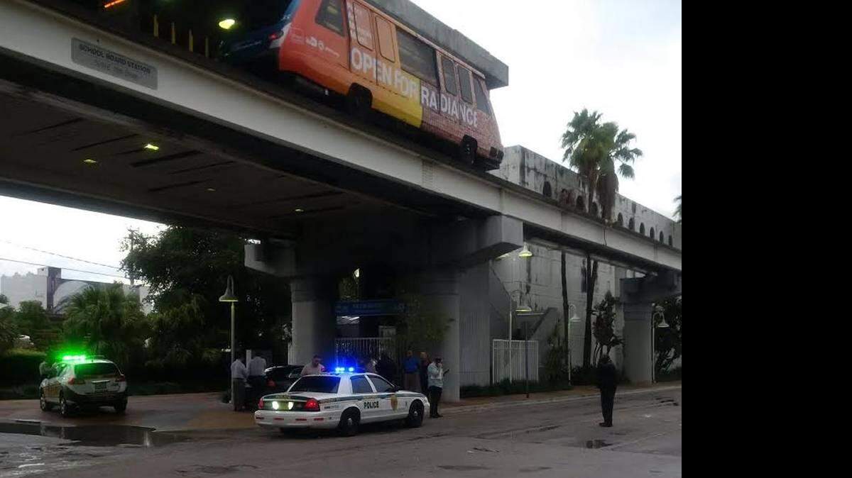El incidente tuvo lugar poco antes de las 6 a.m. en la estación ubicada en el 50 NE 15 Street. David J. Neal-Miami Herald