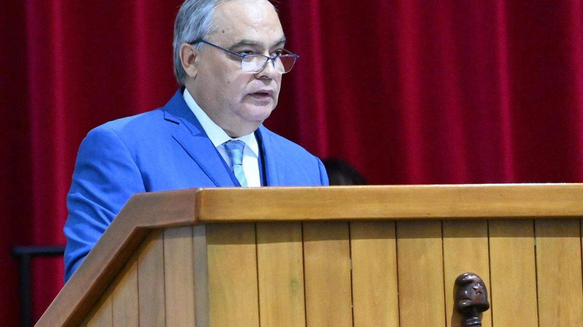El presidente del Inder, Osvaldo Vento Montiller, presentó ante el parlamento cubano un informe sobre resultados del organismo gubernamental del deporte, el jueves 17 de julio, en La Habana.
