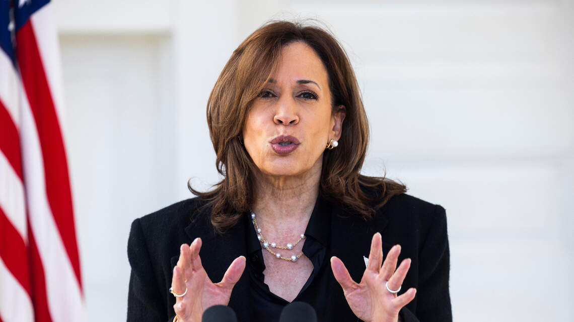 Kamala Harris cree que Donald Trump es un fascista cada vez más desquiciado