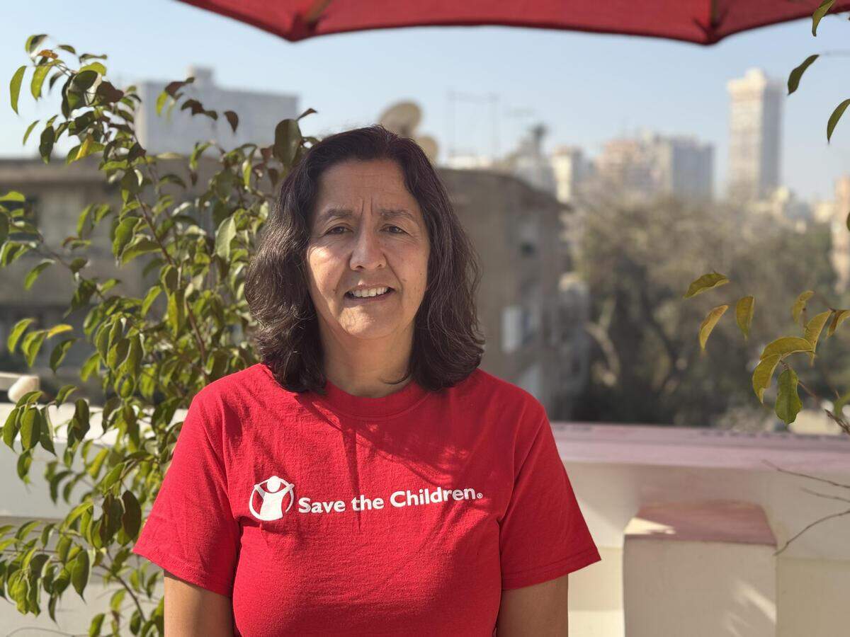 Janti Soeripto, presidenta ejecutiva de Save the Children (Salven a los Niños), una organización internacional independiente que ayuda a niños en 101 países con programas de salud, nutrición, educación y respuesta a emergencias para asegurar que los niños sobrevivan, aprendan y estén protegidos. En la foto, Soeripto durante un viaje reciente a Egipto.