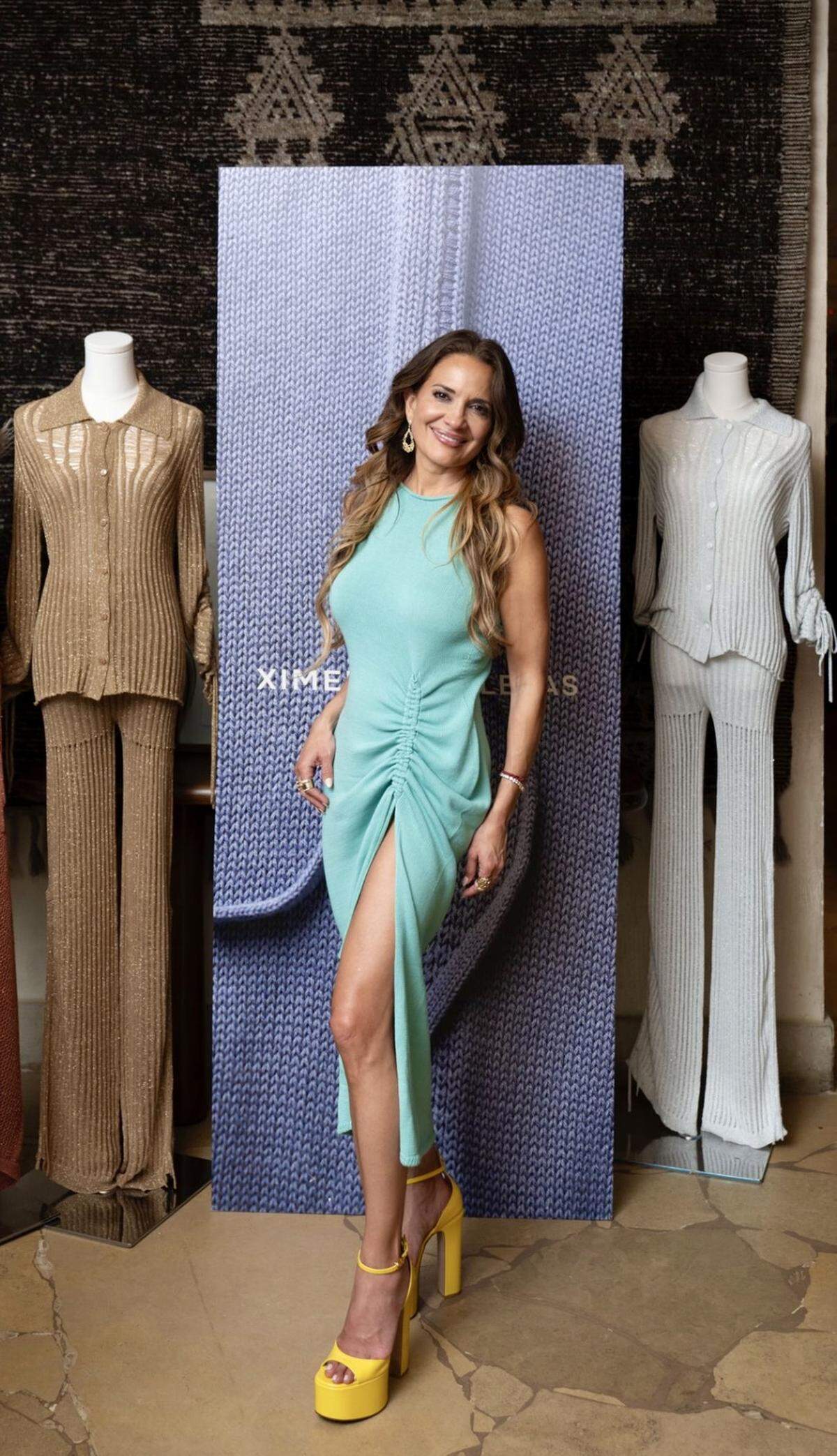 Ximena Kavalekas presentó su línea inaugural de ropa de punto pertenece al segmento Ready to Wear.