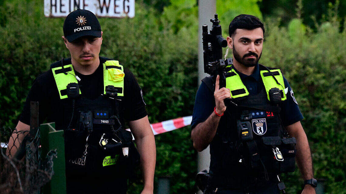 Policía mata a hombre que atropelló a participantes de evento del Orgullo Gay en Berlín