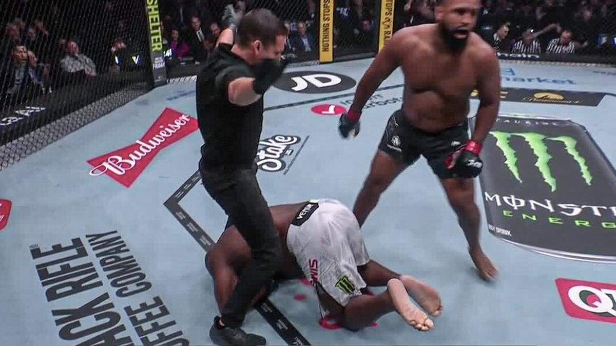 El dominicano Waldo Cortes-Acosta noqueó a Derrick Lewis en UFC 324 y se posiciona como una nueva fuerza emergente en la división más peligrosa de las MMA