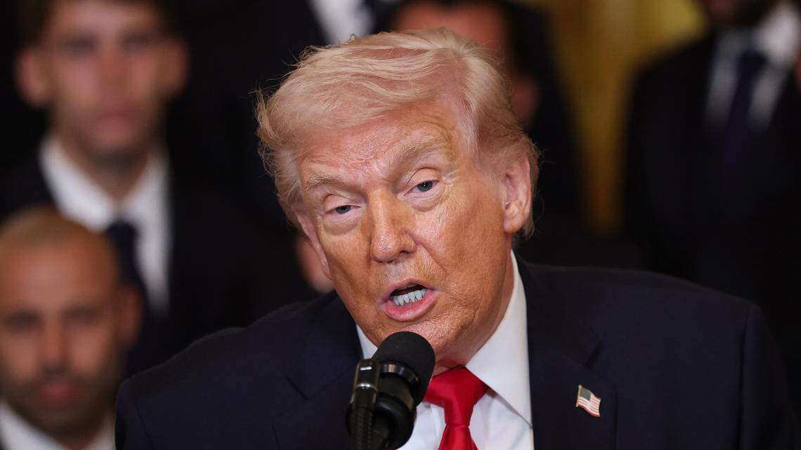 El presidente de Estados Unidos, Donald Trump, habla durante un evento en celebración de los campeones de la MLS Cup 2025, Inter Miami CF, en el Salón Este de la Casa Blanca el 5 de marzo de 2026 en Washington, DC.