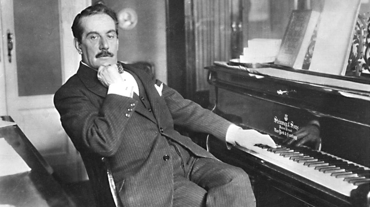 El compositor italiano Giacomo Puccini (1858-1924) será homenajeado el sábado 23 de noviembre por Orchestra Miami en el centenario de su fallecimiento con un concierto en el Miami Scottish Rite Temple. 
