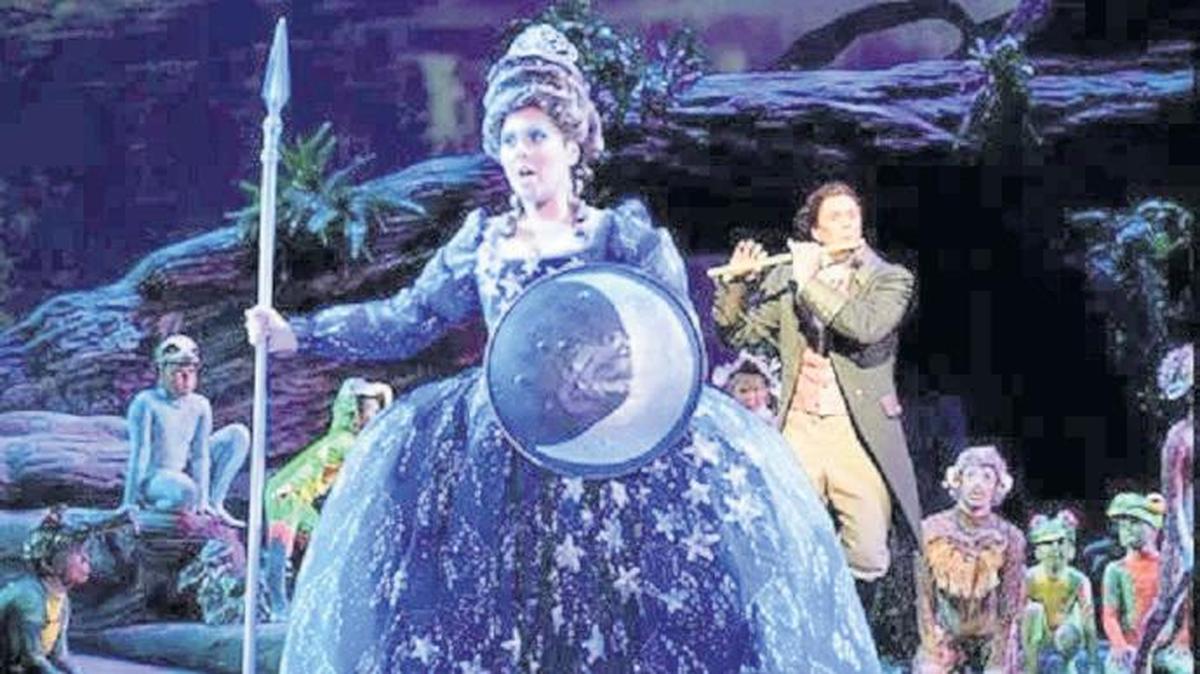 La Florida Grand Opera cuenta con una programación semanal en vivo que llaman, FGO GO.