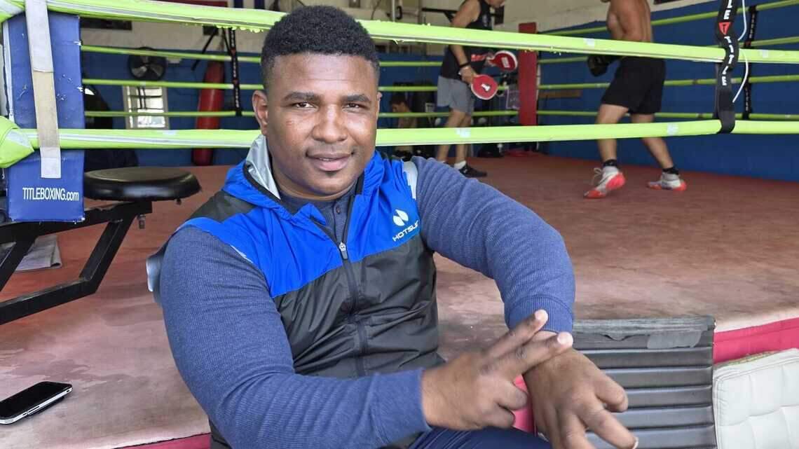 “Se va en menos de un minuto”: pesado cubano lanza una advertencia antes de volver a BKFC