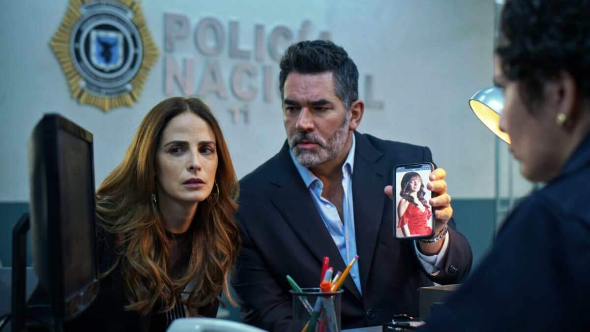 En Hulu latino ‘Buscando a Frida’ (2021) serie de temática policial.