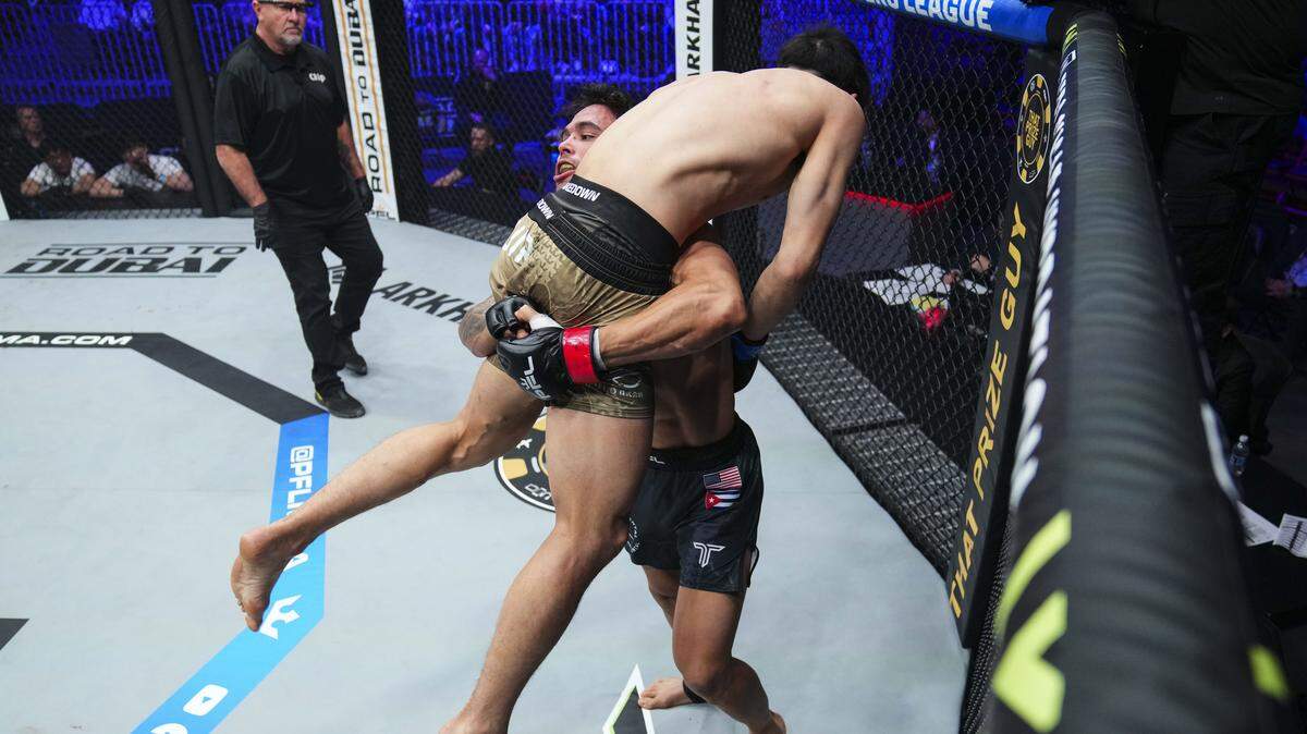 El cubano Ernesto “Starboy” Rodríguez dejó una grata impresión en su debut dentro de la Professional Fighters League al imponerse por decisión mayoritaria sobre el japonés Masayuki Kikuiri, en la cartelera celebrada el sábado en Pittsburgh.