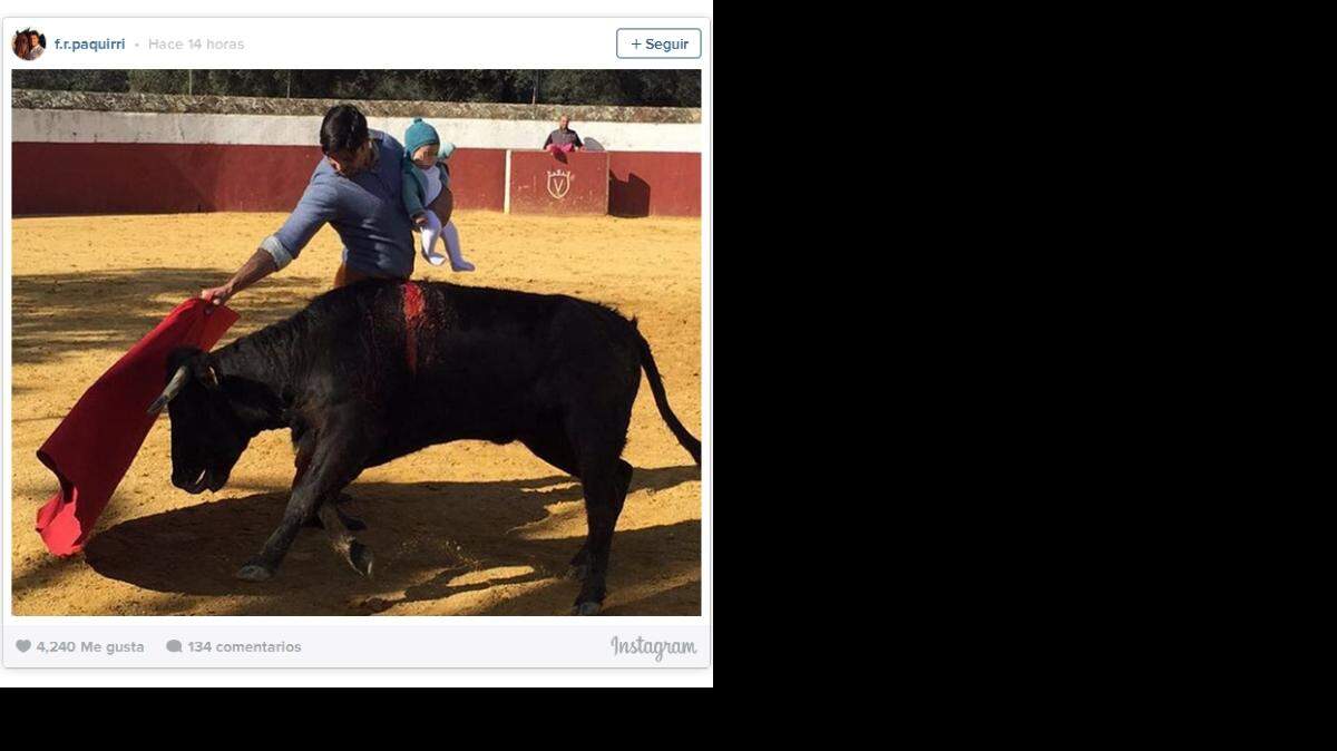 En diversas redes sociales se registraron centenares de comentarios, algunos acusando al torero de poner en peligro la vida del bebé, y otros tachándole de “irresponsable” o de ser un “inconsciente”. Instagram