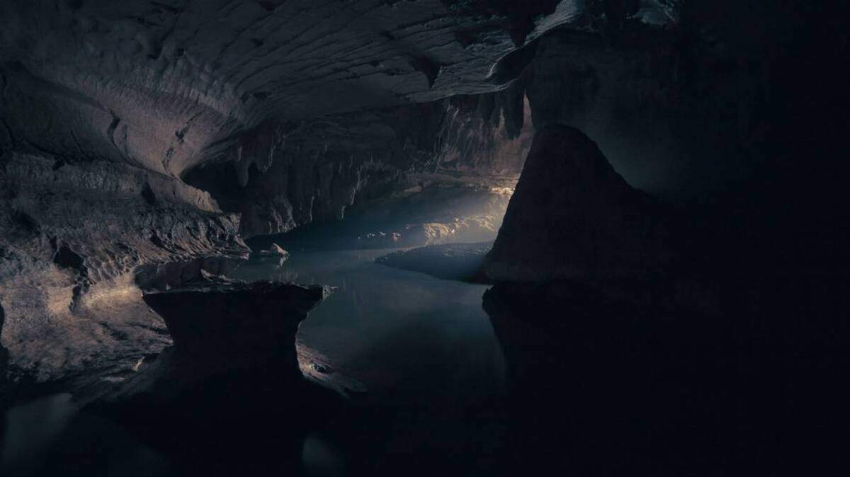 Descubren criatura en caverna con olor a huevos podridos en Irán. Es una nueva especie. 