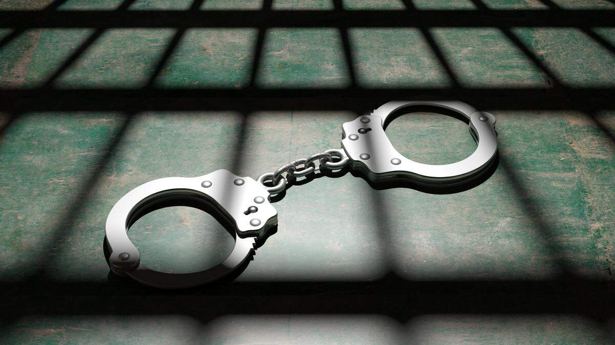 A Walton County (Florida) Jail deputy was arrested and put in jail after being accused of stealing $150 from one of the inmates, sheriff says.