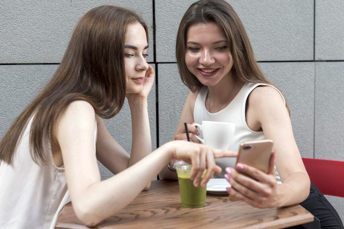 Existen aplicaciones nutricionales enfocadas en distintas edades y etapas de la vida como por ejemplo la adolescencia. 