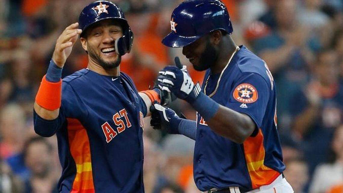 Julio queda para la historia en las hojas de servicio de Yuli Gurriel y Yordan Alvarez (d). Los separan 13 años de vida, pero los une un momento tremendo que recordarán por siempre. El primero fue elegido Jugador del Mes en la Liga Americana, el segundo como el Mejor Novato en igual período.