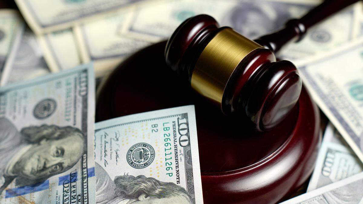 Gerente de nóminas de Coral Springs robó 1.5 millones de dólares de un consultorio médico en Miami.