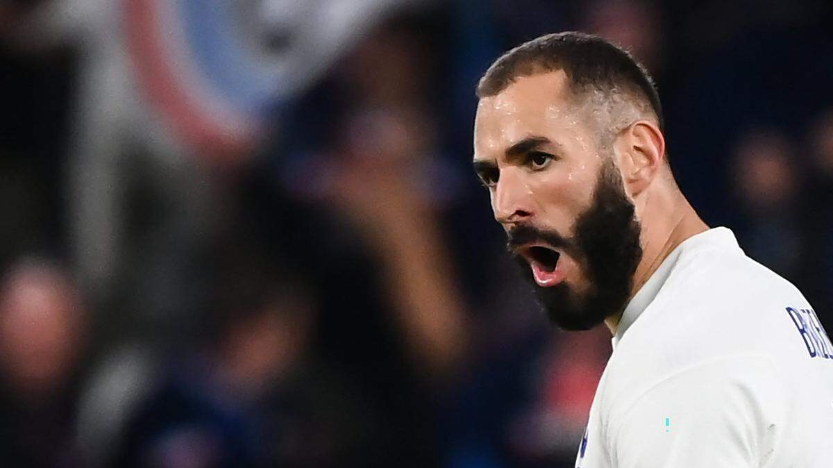 Foto de archivo. Diez meses de cárcel exentos de cumplimiento y 75.000 euros de multa. Esa es la pena que la Fiscalía solicitó este jueves contra Karim Benzema, acusado de ser cómplice de un chantaje en 2015 al que era su compañero de selección Mathieu Valbuena, en un juicio que acabará este viernes.