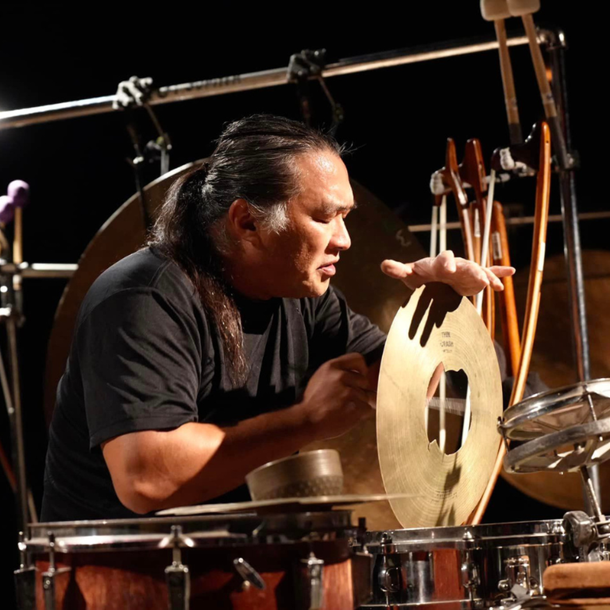 El maestro de gong Tatsuya Nakatani se presenta en Miami Beach Bandshell.