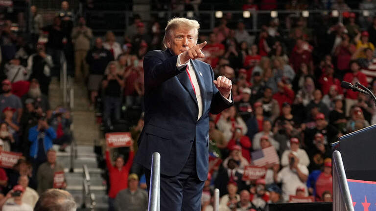 Jueza de EEUU suspende anuncios de Trump financiados con fondos públicos
