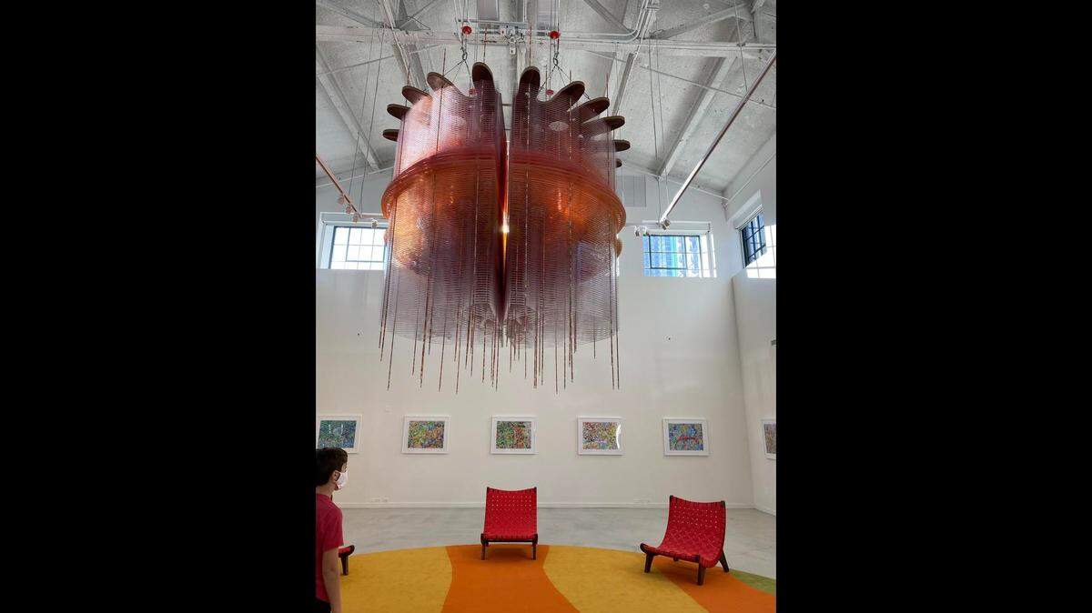 ‘Mongrel’, 2021, instalación en la Skylight Gallery de la Torre de la Libertad, en el Museo de Arte y Diseño del Miami.