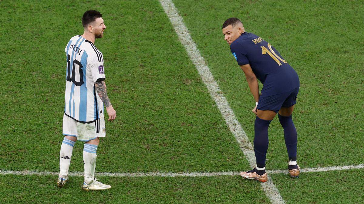 Las estrellas se están alineando para otro encuentro entre Lionel Messi (izq.) y Kylian Mbappé en un escenario global tras su épica final en el Mundial de 2022.
