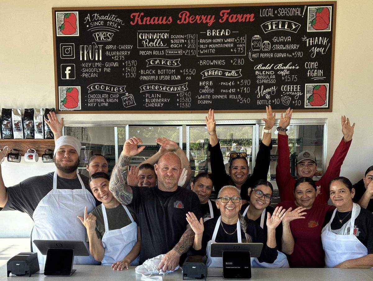 Los empleados de la nueva Knaus Berry Farm.