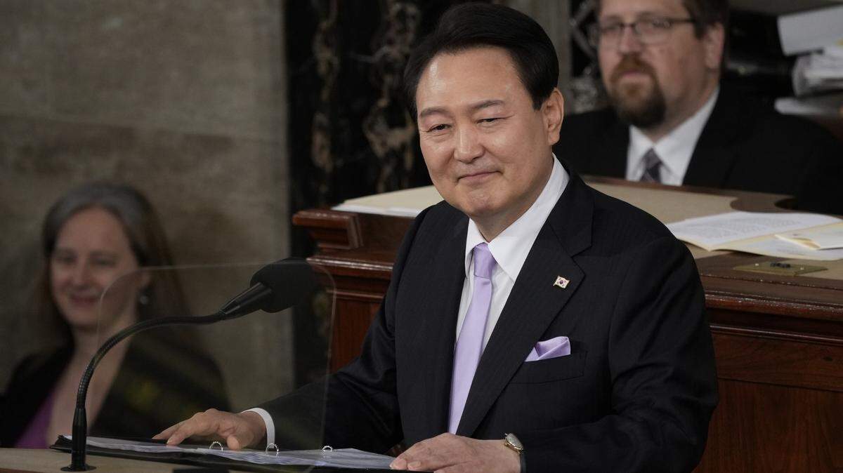 El presidente de Corea del Sur, Yoon Suk Yeol, da un discurso ante ambas cámaras del Congreso de Estados Unidos, en Washington, D.C., el 27 de agosto de 2023.