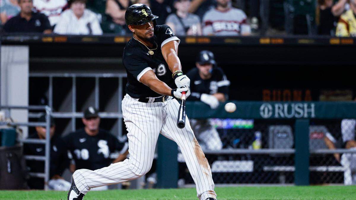 José Abreu lidera la Liga Americana en imparables con 158, es quinto en embasamiento (.383), noveno en total de bases (231) y onceno en OPS (.835, slugging más embasamiento).