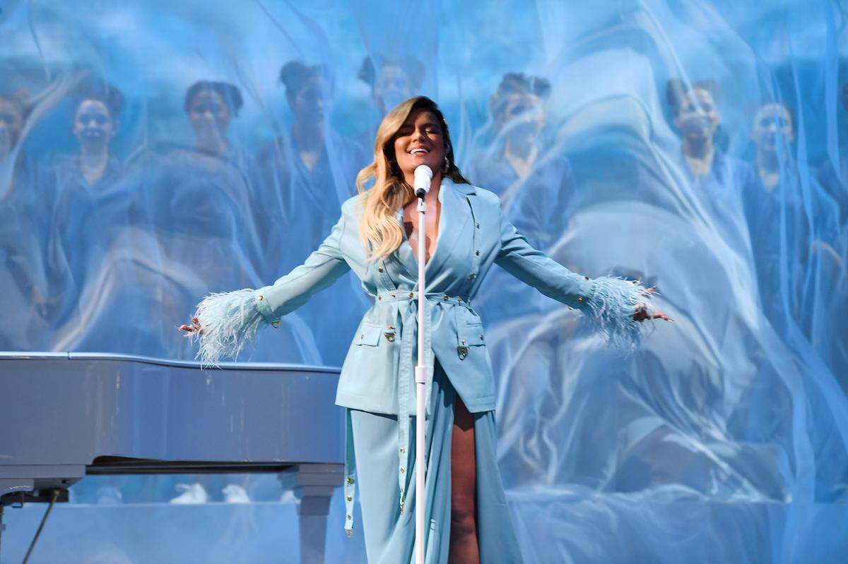 Karol G figura entre las intérpretes con más nominaciones para Premios Juventud 2020.
