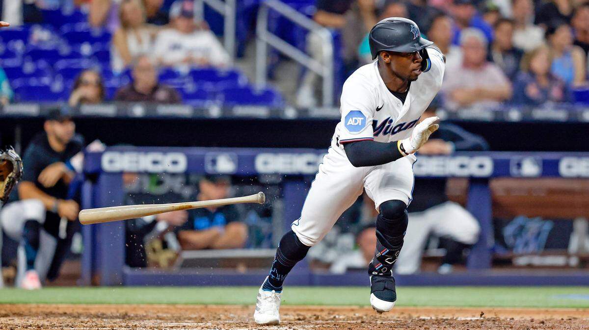 Jonathan Davis promedia .266 con un OPS de .744 y dos jonrones en 27 encuentros con los Marlins.