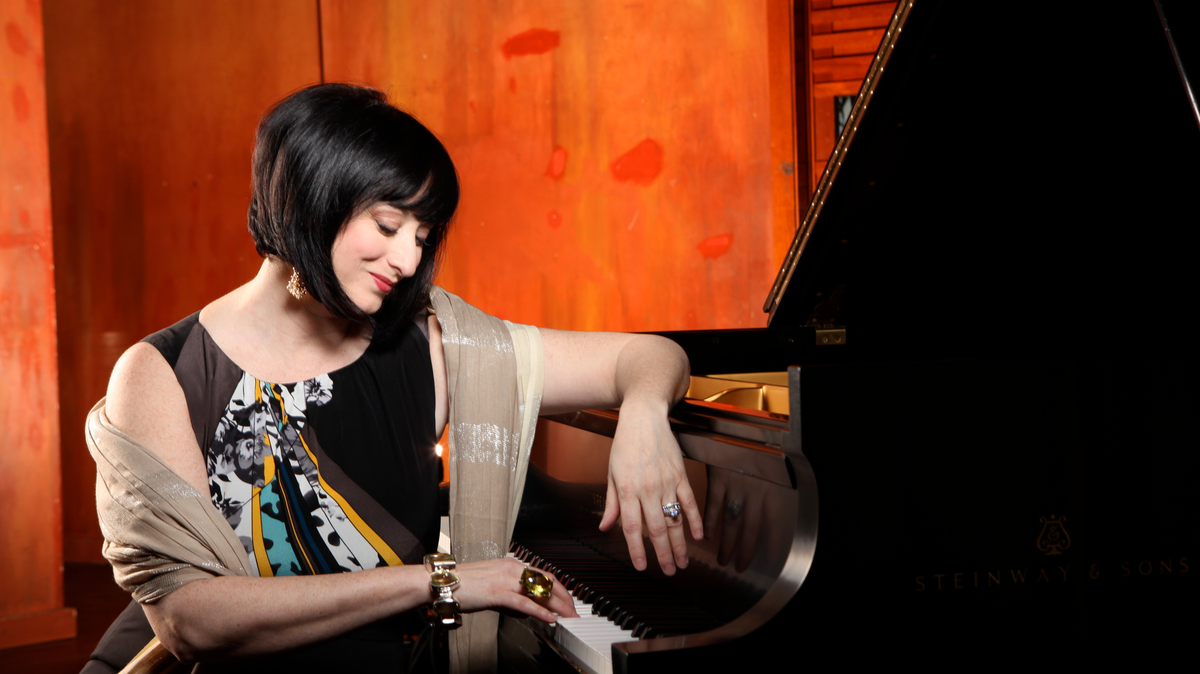 ARTEMIS: Grandes mujeres en jazz/ Great women in jazz. Renee Rosnes el viernes 7 de diciembre, en la sala Knight Concert Hall.