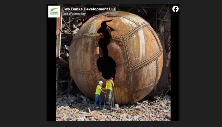 Una enorme esfera de hierro aparece durante una demolición en Carolina del Norte. ¿Qué es?