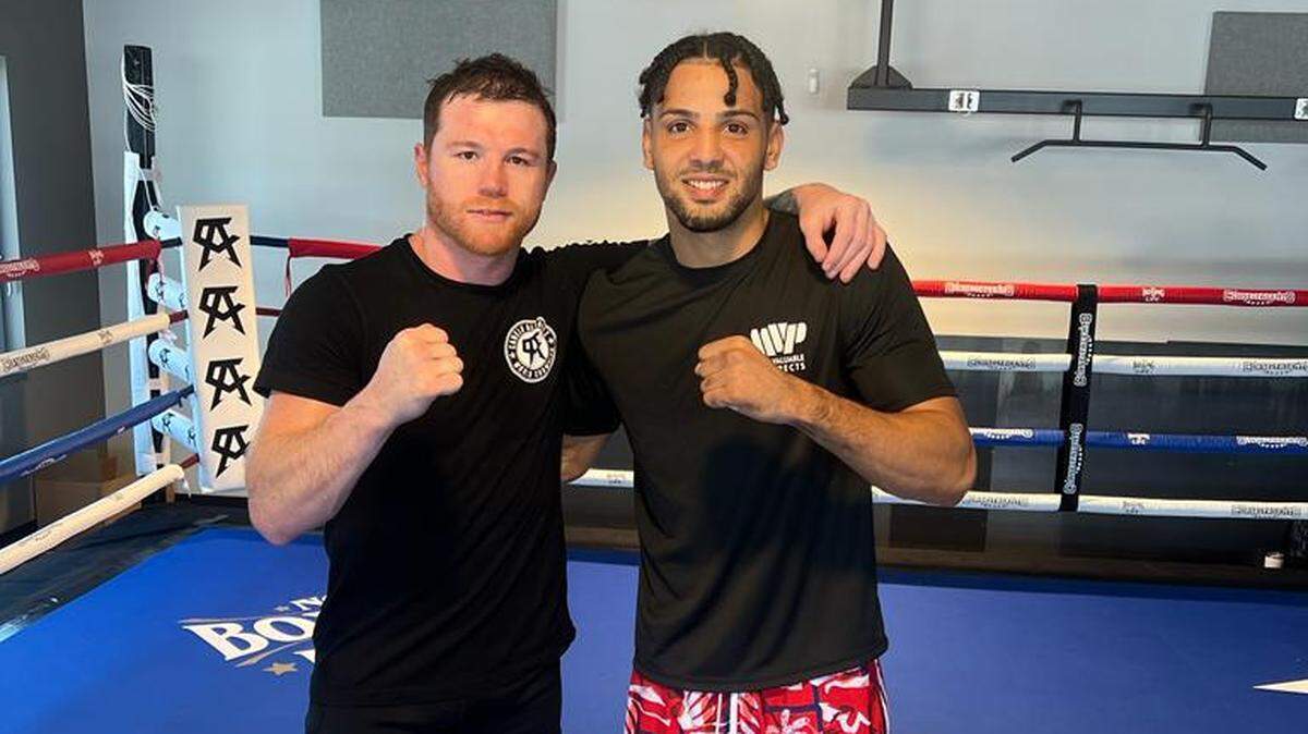 Yoenis Téllez (der.) está viviendo la mejor experiencia de su carrera. El cubano fue seleccionado como uno de los principales colegas de sparrings en el campamento de Saúl “Canelo’‘ Álvarez para la pelea contra Jermell Charlo.