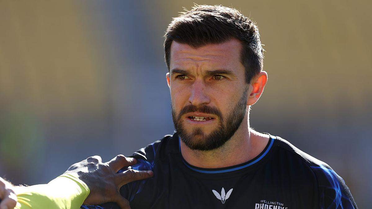 Foto de archivo de Tim Payne, durante un calentamiento con su equipo Wellington Phoenix FC, el 6 de febrero de 2026, en Wellington, Nueva Zelanda. Payne, quien juega para la selección de su país, se ha convertido en un fenómeno viral a una semana del comienzo de la Copa Mundial de Fútbol FIFA 2026.