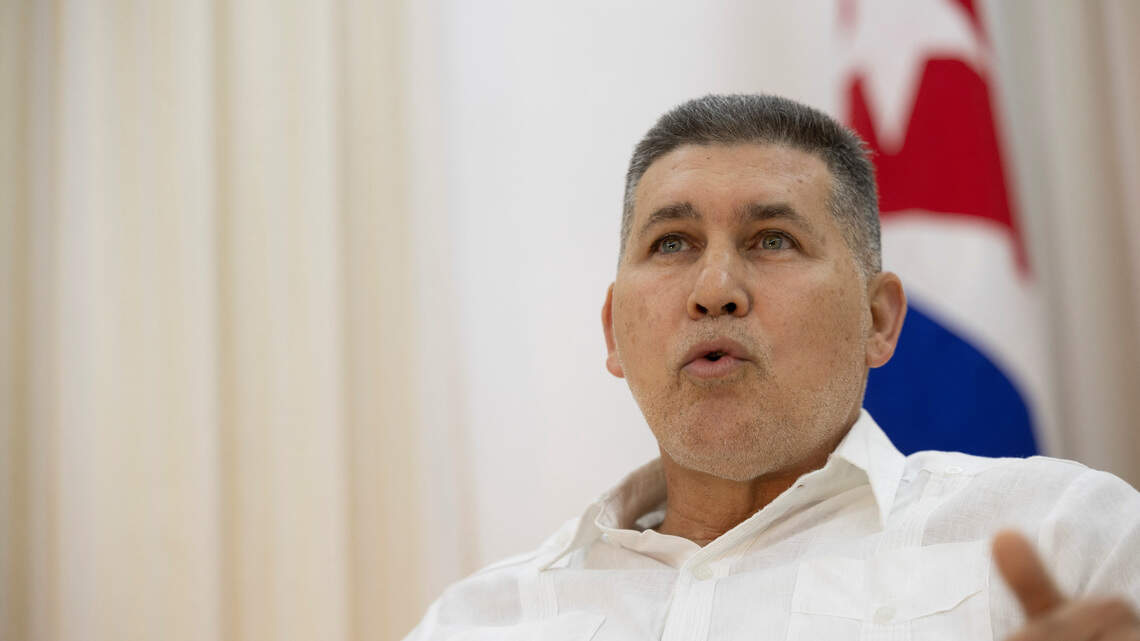 Funcionario de Comercio de Cuba niega diálogo con empresas de Trump