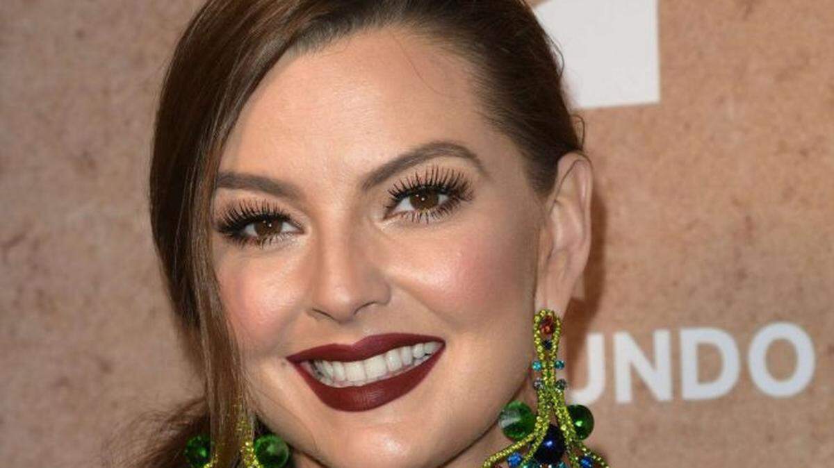 La actriz venezolana Marjorie de Sousa en la presentación de la telenovela 'Al otro lado del muro', de Telemundo.