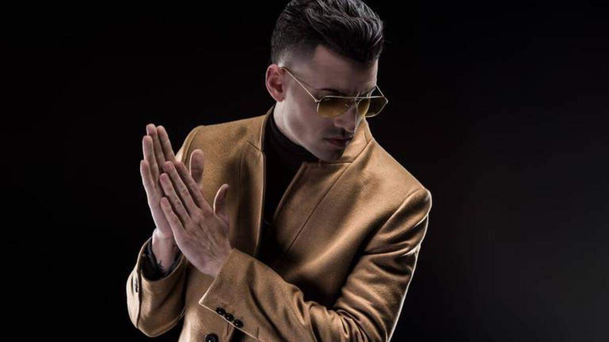 El cantante cubano Lenier Mesa.