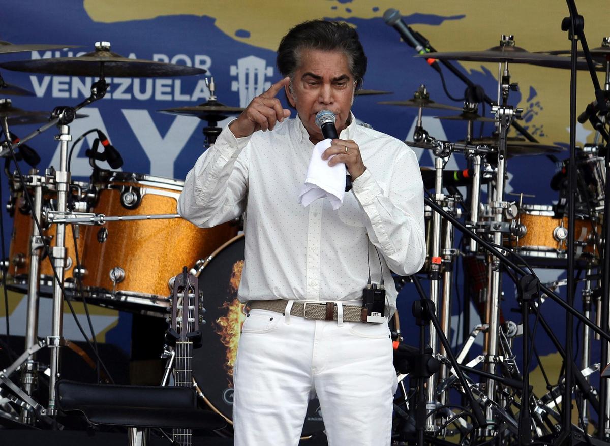 Jose Luis Rodríguez, El Puma, reaparició oficialmente en el concierto Venezuela Aid Live celebrado en Cúcuta, Colombia.