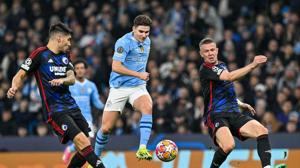 Con gol de Julián Álvarez, el Man City venció 3-1 a Copenhague y avanzó cuartos de final en la Liga de Campeones, en el partido celebrado el 6 de marzo de 2024 en Manchester, Inglaterra.