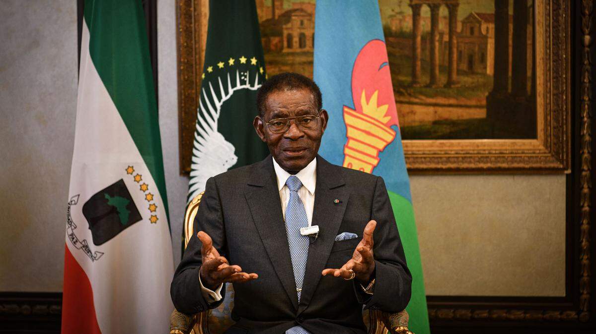 El Presidente de Guinea Ecuatorial, Teodoro Obiang Nguema Mbasogo, habla durante una entrevista con Xinhua en Malabo, Guinea Ecuatorial, el 22 de mayo del 2024. La cooperación con China transforma a Guinea Ecuatorial, dice el Presidente Obiang”.