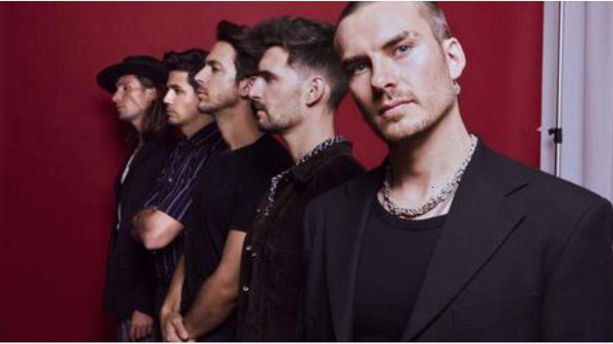 Banda española Dvicio en gira americana se presenta en North Beach Bandshell, Miami.