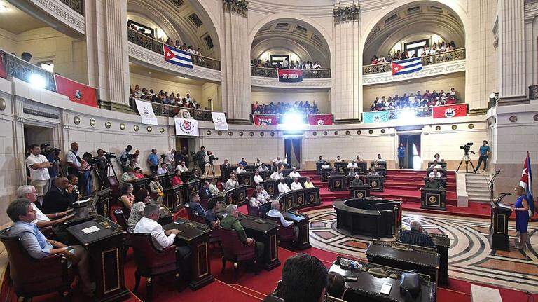 Seguridad y defensa centran los breves e inusuales encuentros entre La Habana y Washington