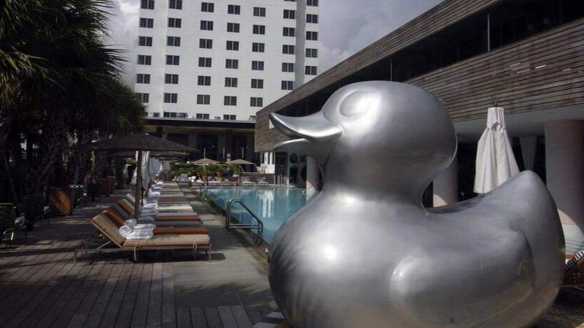 El SLS South Beach, ubicado en 1701 Collins Avenue, en Miami Beach fotografiado en octubre de 2012.  