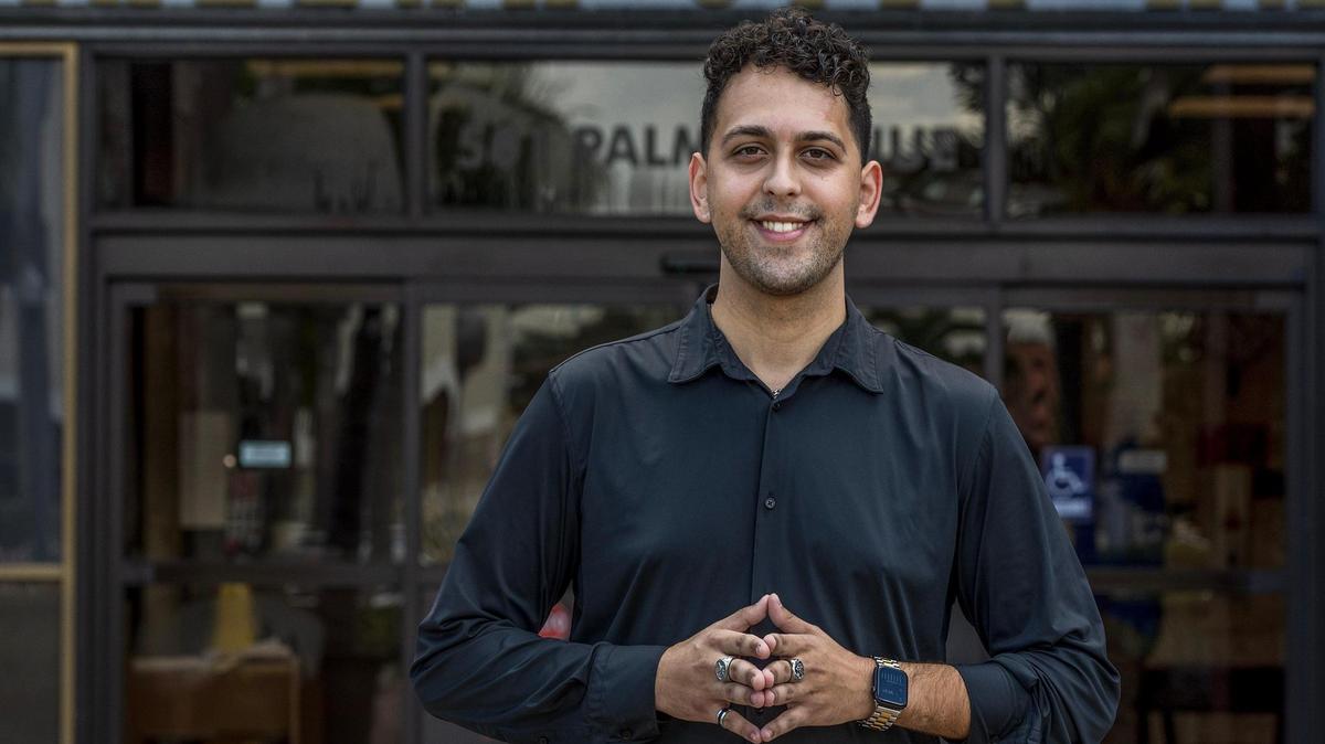 Hialeah resident Elias D. Montes de Oca, 24, is running for Hialeah City Council against Council President Monica Perez. He was accused of fraud by a past employer.