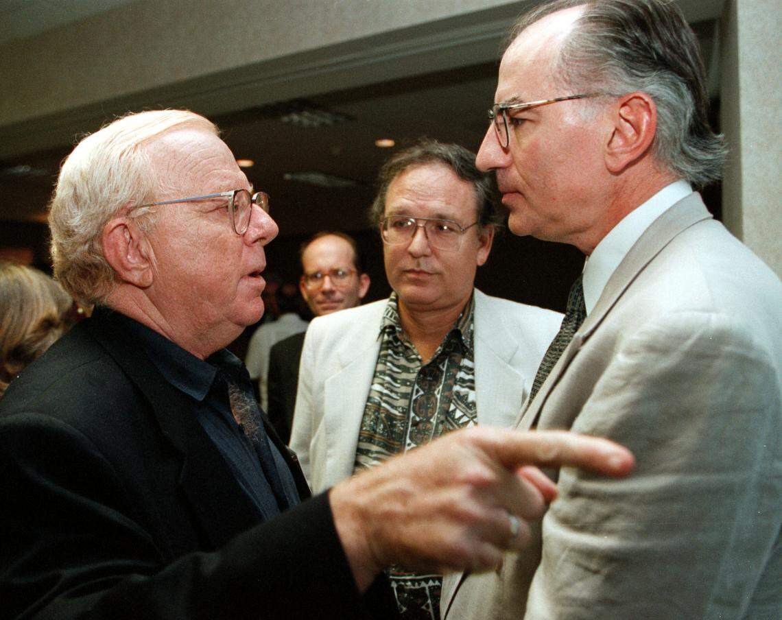 Bernardo Benes, with sociology professor Mauricio Font and Richard Nuccio, a political adviser to the White House, during a conference on the Cuban economy in Miami in 1995.