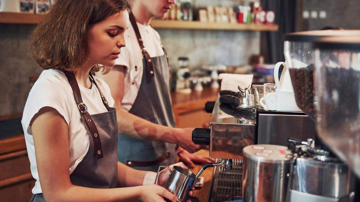 A bill in the Florida Legislature would create new requirements for workers on unemployment benefits.
